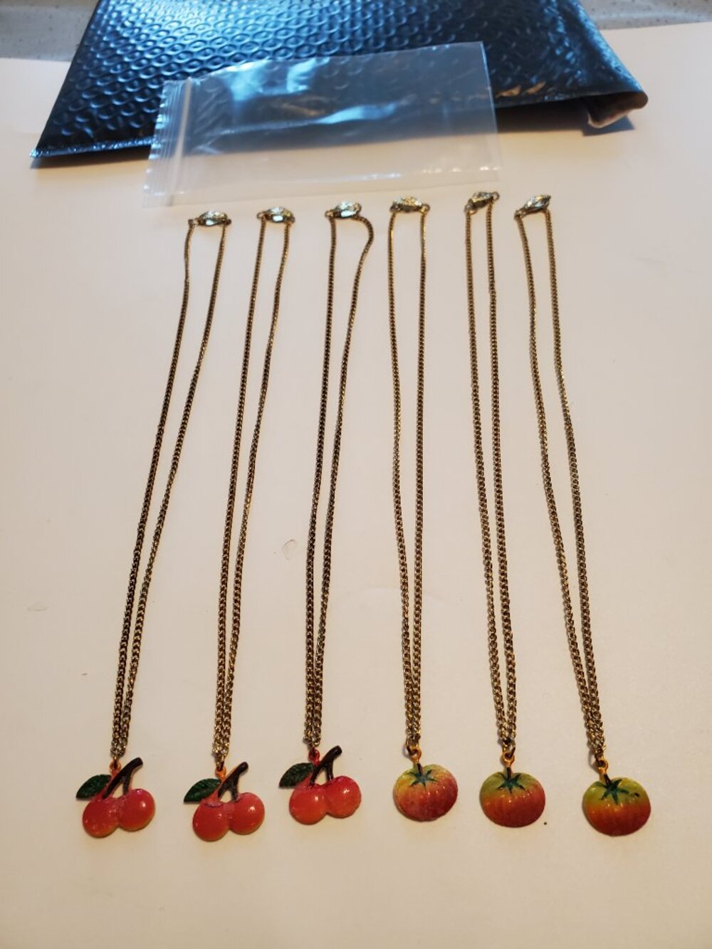 6 Necklaces, items # A-1864-1869,.  wt. 20 grams. - Picture 9 of 9